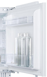 Integrated Undercounter Fridge 135L Adjustable Shelves LED Display White